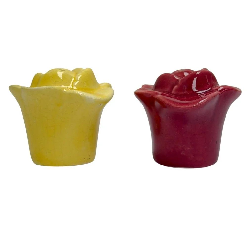 Vintage Ceramic Rose Bud Floral Salt & Pepper Shaker Set W/‎ Base & Stopper MCM